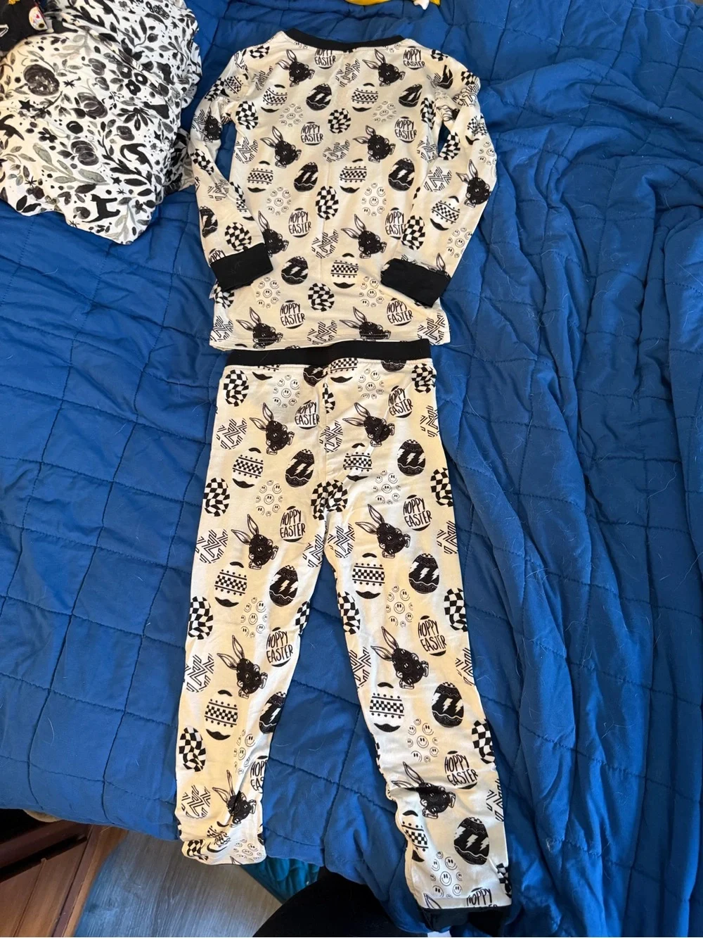Fletch EGGstra Rad Long Sleeve Pants PJ Set 3T GUC